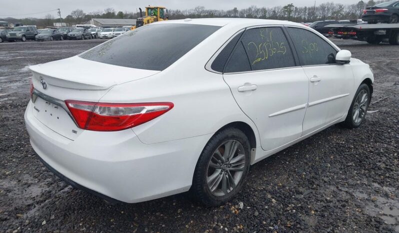 
								2016 Toyota Camry full									