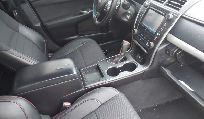 
								2016 Toyota Camry full									