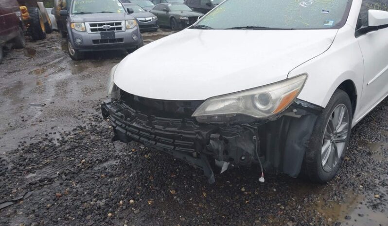 
								2016 Toyota Camry full									