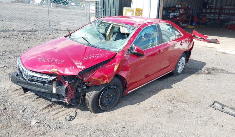 
								2014 Toyota Camry full									