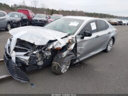 
										2018 Toyota Camry full									