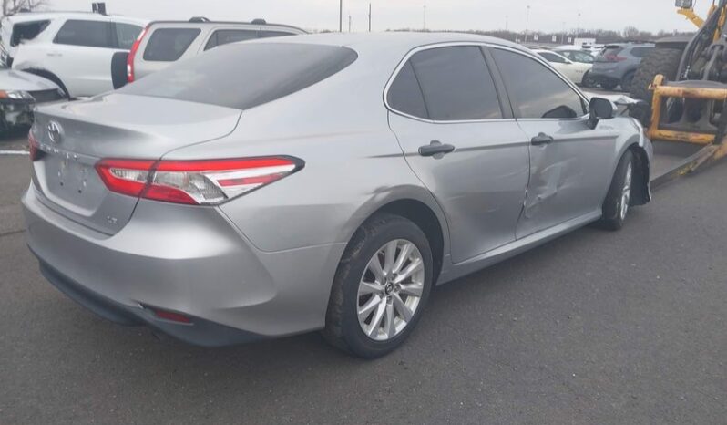 
								2018 Toyota Camry full									