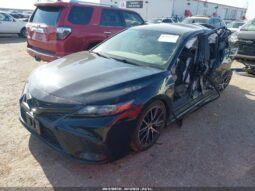 
										2021 Toyota Camry full									