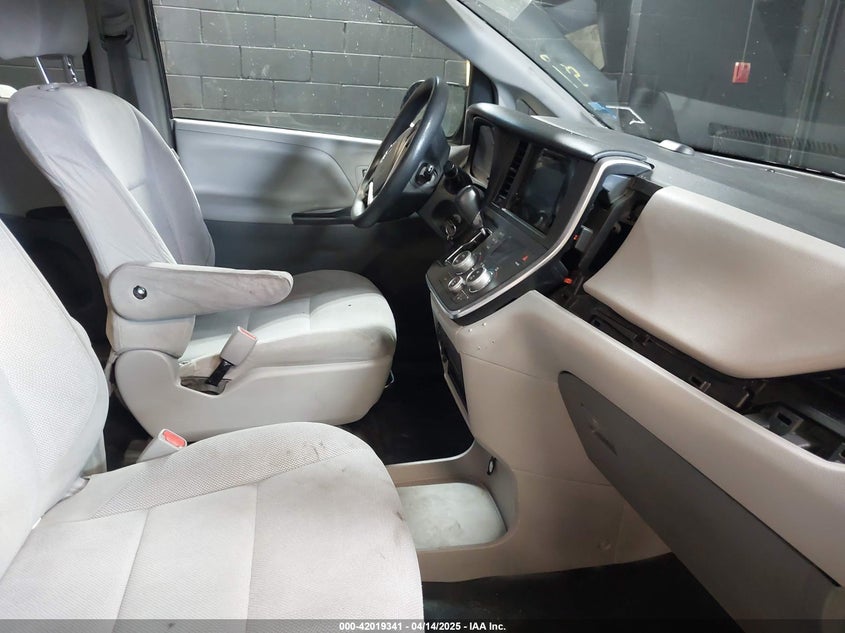 2017 Toyota Sienna