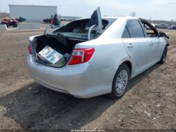 
										2013 Toyota Camry full									