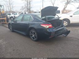 
										2019 Toyota Camry full									