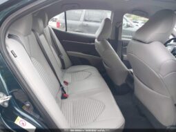 
										2019 Toyota Camry full									