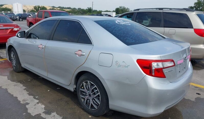 
								2014 Toyota Camry full									