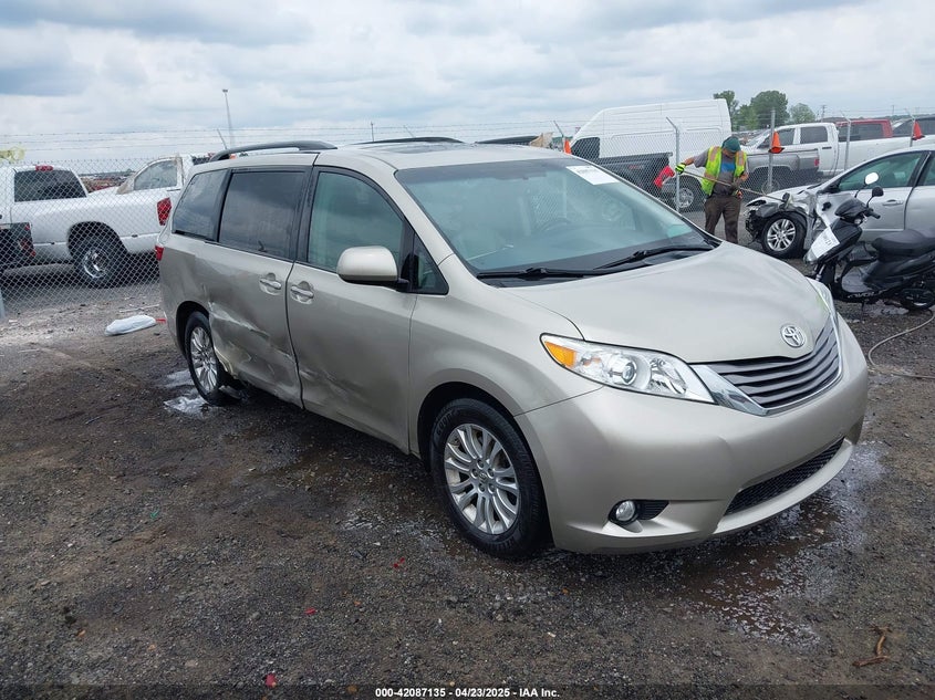 2015 Toyota Sienna