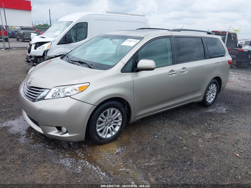 2015 Toyota Sienna
