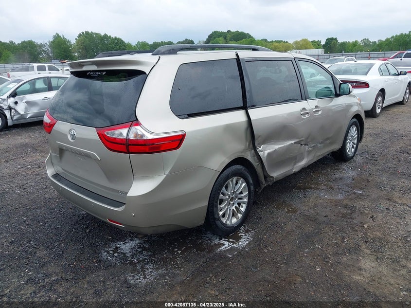 2015 Toyota Sienna