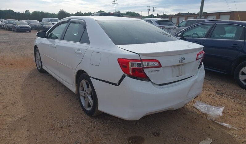 
								2016 Toyota Camry full									