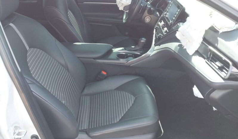 
								2024 Toyota Camry full									