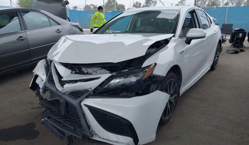 
								2021 Toyota Camry full									