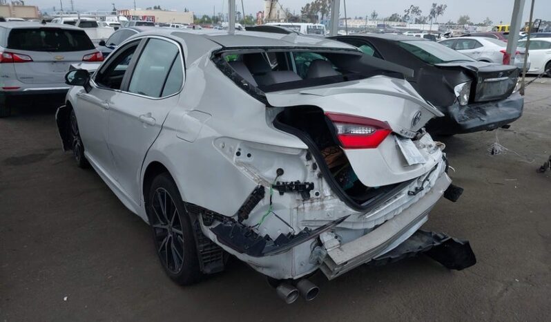 
								2021 Toyota Camry full									