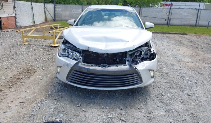 
								2015 Toyota Camry full									