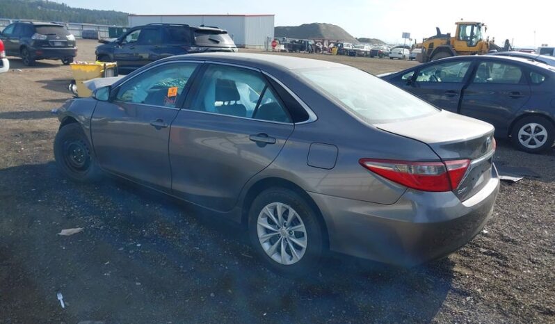 
								2016 Toyota Camry full									