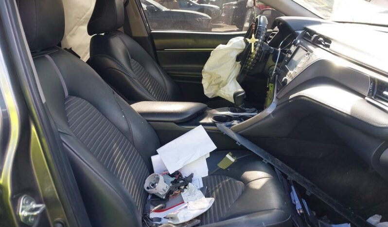 
								2018 Toyota Camry full									