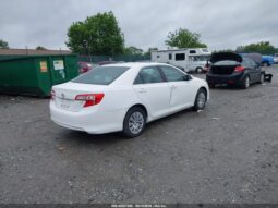 
										2012 Toyota Camry full									
