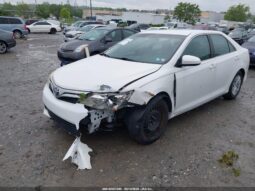 
										2012 Toyota Camry full									
