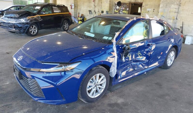 
								2025 Toyota Camry full									