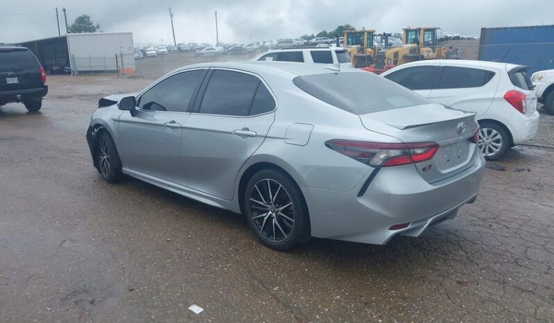 
								2023 Toyota Camry full									