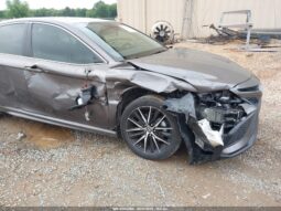 
										2021 Toyota Camry full									