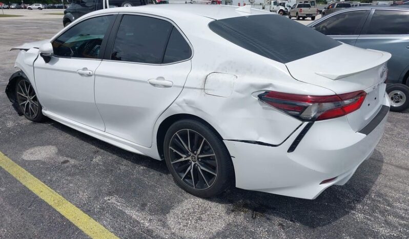 
								2023 Toyota Camry full									