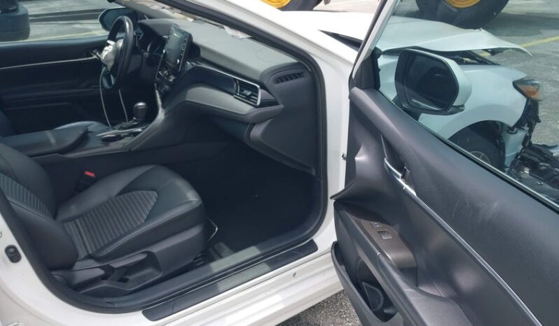 
								2023 Toyota Camry full									