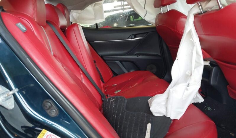 
								2018 Toyota Camry full									