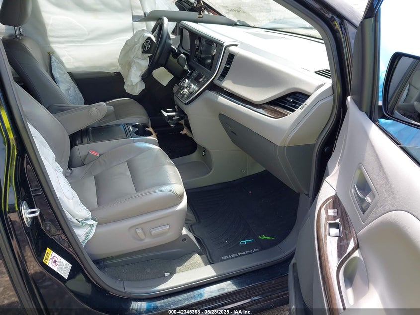 2016 Toyota Sienna