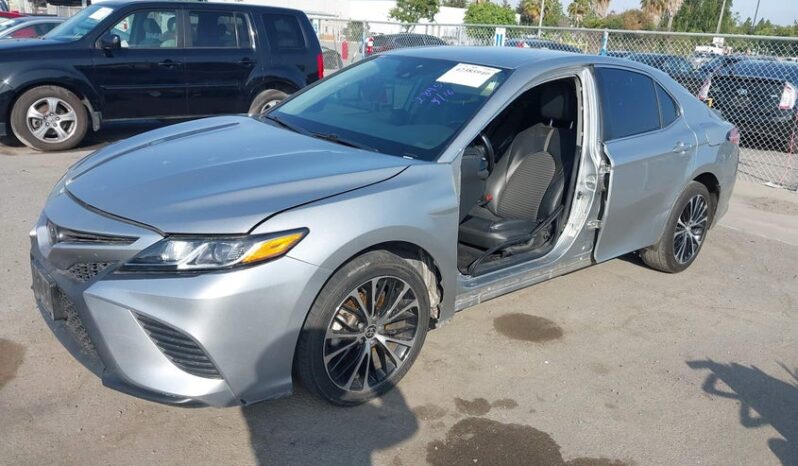 
								2020 Toyota Camry full									