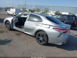 
										2020 Toyota Camry full									