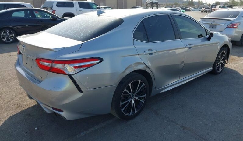 
								2020 Toyota Camry full									