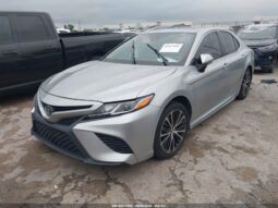 
										2020 Toyota Camry full									