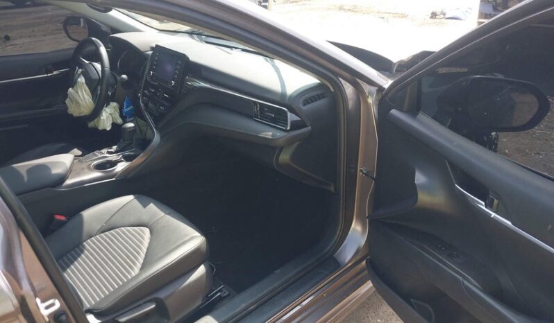 
								2022 Toyota Camry full									