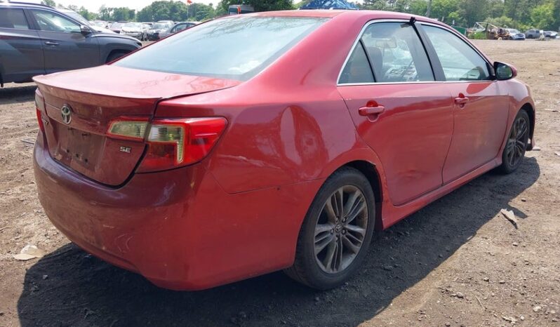 
								2013 Toyota Camry full									