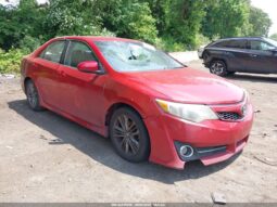 
										2013 Toyota Camry full									