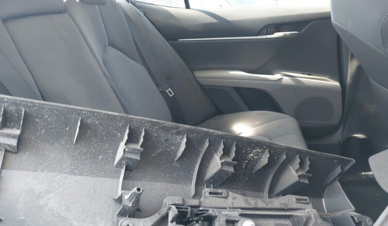 
								2022 Toyota Camry full									