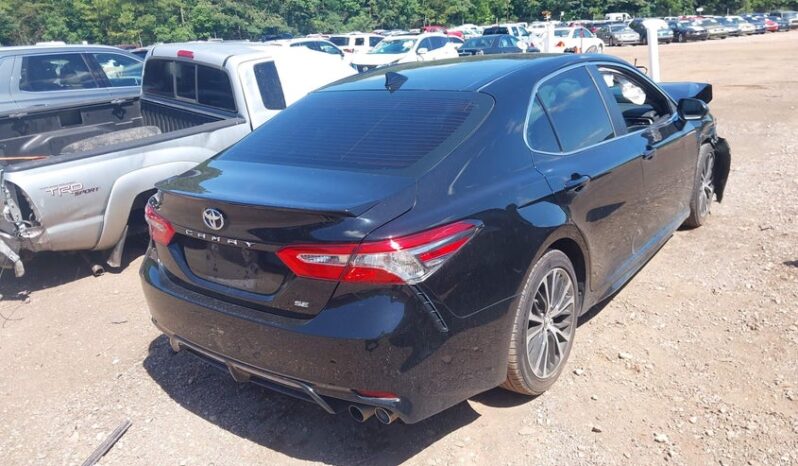 
								2019 Toyota Camry full									