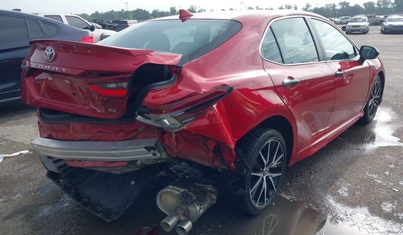 
								2022 Toyota Camry full									