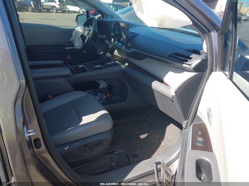 2022 Toyota Sienna