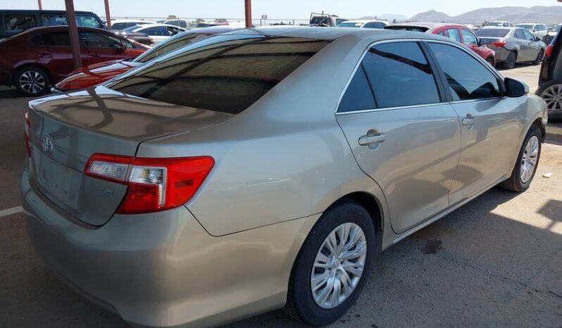 
								2013 Toyota Camry full									