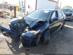 
										2019 Toyota Camry full									