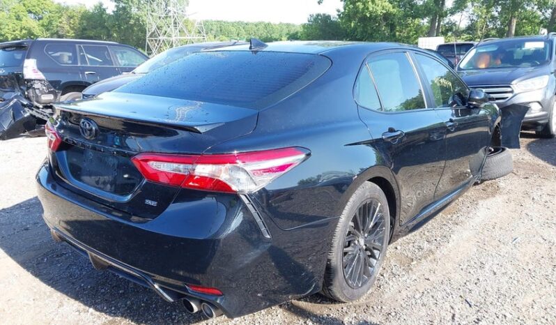 
								2019 Toyota Camry full									