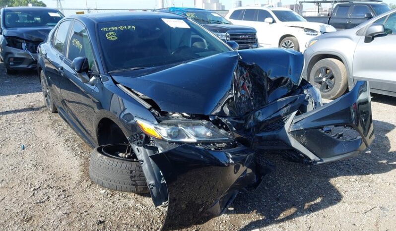 
								2019 Toyota Camry full									