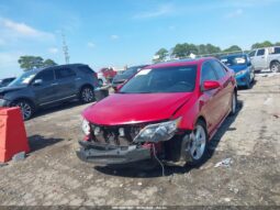 
										2014 Toyota Camry full									