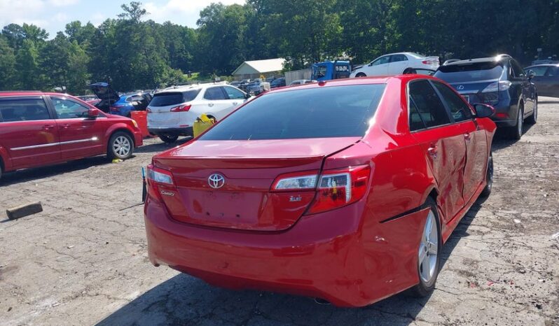 
								2014 Toyota Camry full									