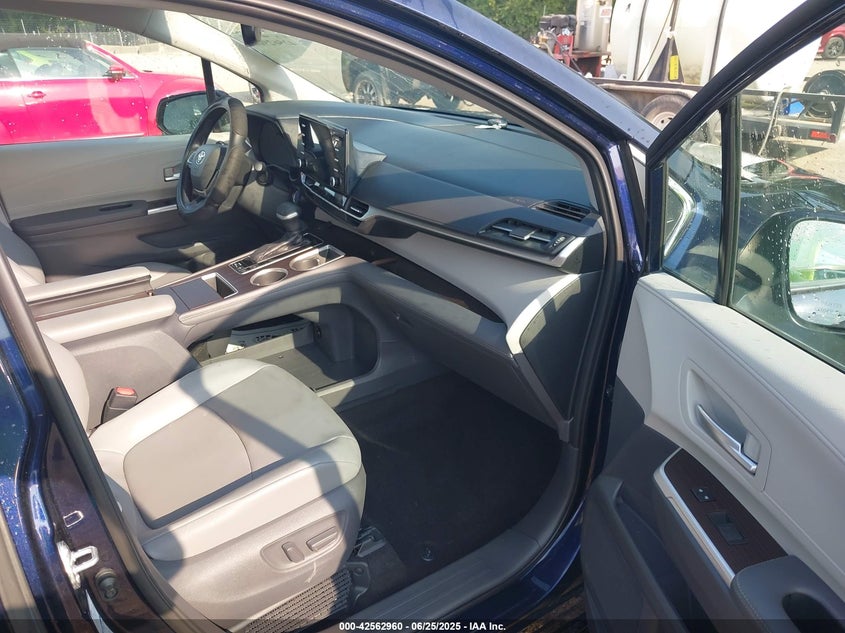 2021 Toyota Sienna