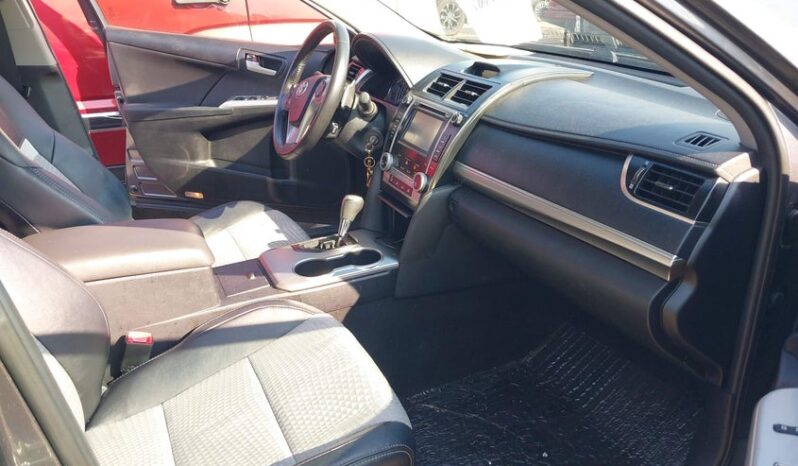 
								2013 Toyota Camry full									